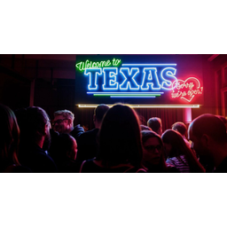 Vier für Texas GmbH & Co. KG
